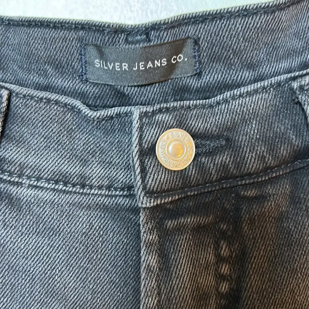 NWT Silver Jeans black Highly Desirable slim straight jeans, 20W
